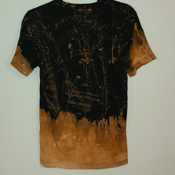 God Is The Plug T-shirt - Picture 2 of 3